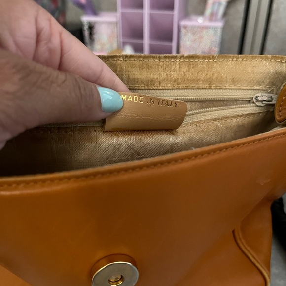 Authentic Christian Dior camel color crossbody 💫Rare hard to find bag - Picture 9 of 15